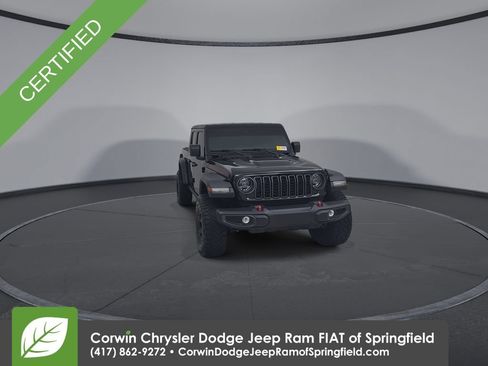 Used 2025 Jeep Gladiator Rubicon w/ Convenience Group AWD/4WD image 4
