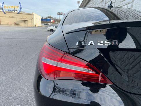 Used 2019 Mercedes-Benz CLA 250 w/ Premium Package image 13