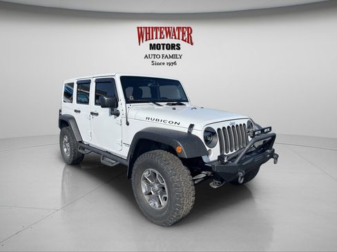 Used 2017 Jeep Wrangler Unlimited Rubicon w/ Cold Weather Group image 7