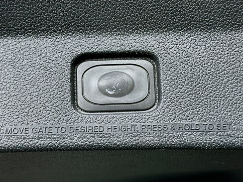 Used 2018 Ford Explorer XLT w/ Equipment Group 201A image 29