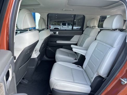 Used 2024 Hyundai Santa Fe Calligraphy FWD image 27