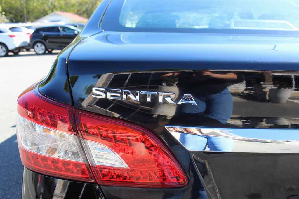 Used 2013 Nissan Sentra S FWD image 8
