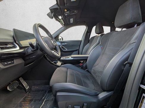 Used 2025 BMW X1 xDrive28i w/ M Sport Package image 16