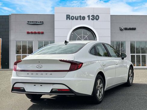 Used 2023 Hyundai Sonata SE FWD image 4