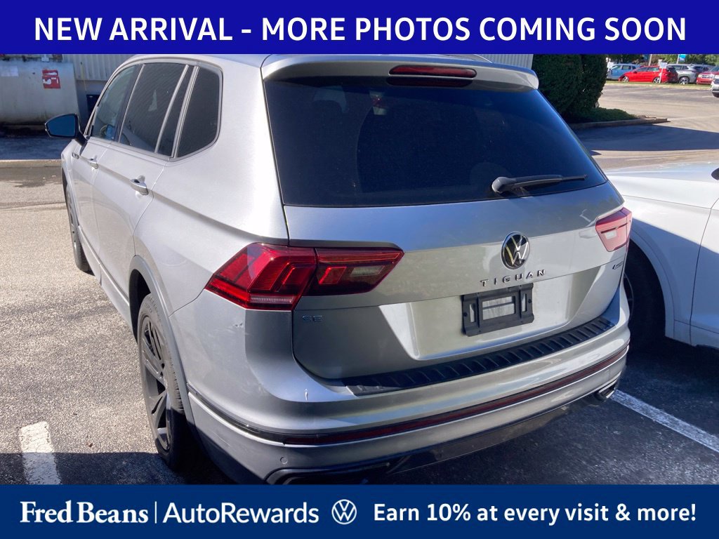 Certified 2024 Volkswagen Tiguan SE R-Line AWD/4WD image 4
