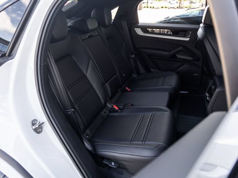 New 2026 Porsche Cayenne Coupe AWD/4WD image 41