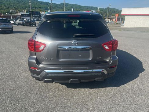 Used 2019 Nissan Pathfinder SV FWD image 3