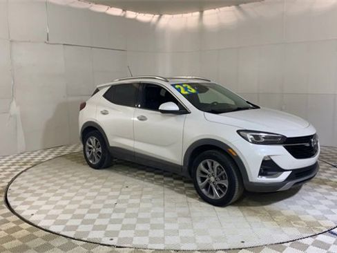 Used 2023 Buick Encore GX Essence w/ Experience Buick Package image 2