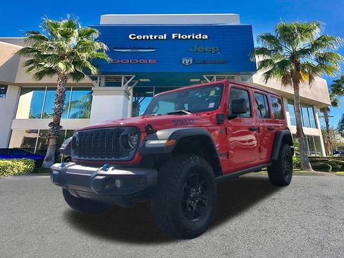 Used 2024 Jeep Wrangler Unlimited image 9