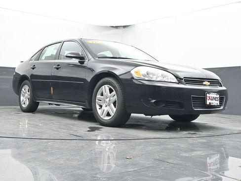 Used 2011 Chevrolet Impala LT w/ Luxury Edition Package image 41