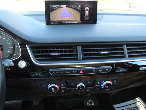 Used 2017 Audi Q7 3.0T Premium Plus image 30