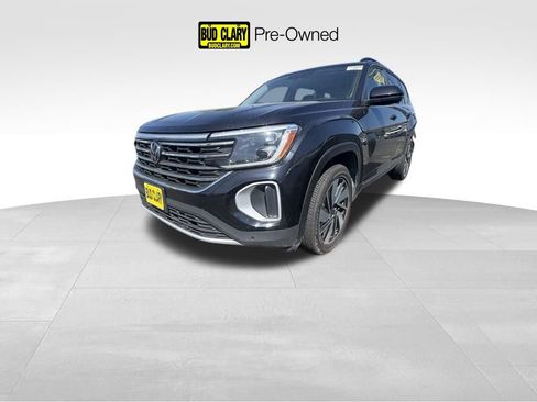 Used 2024 Volkswagen Atlas SE AWD/4WD image 1