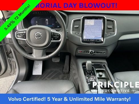 Certified 2025 Volvo XC90 B5 Core AWD/4WD image 17