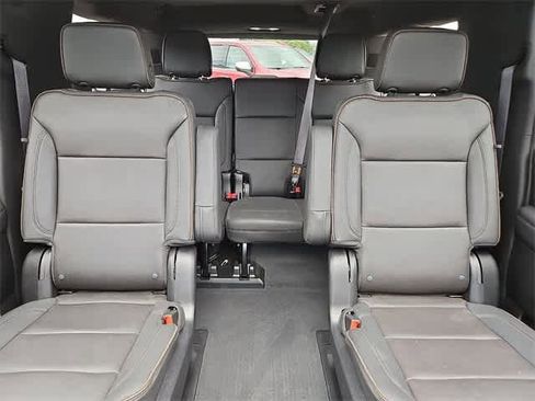 Certified 2024 Chevrolet Suburban High Country w/ Advanced Technology Package image 14