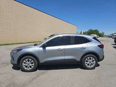Used 2023 Ford Escape Active w/ Tech Pack #1 AWD/4WD image 8