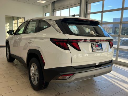 New 2026 Hyundai Tucson SE image 10