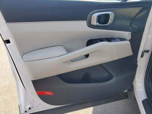 New 2026 Kia Sorento S FWD image 8