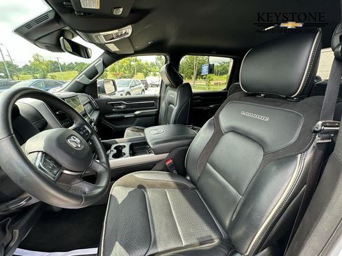 Used 2024 RAM 1500 Laramie image 14