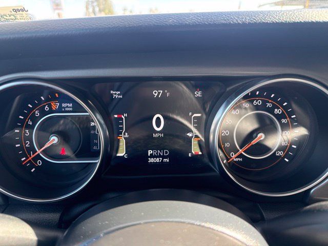 Certified 2022 Jeep Gladiator Sport AWD/4WD image 16