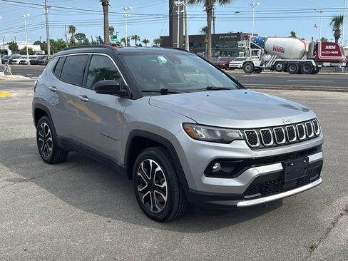 Used 2024 Jeep Compass Limited AWD/4WD image 8
