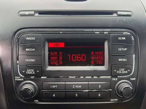 Used 2016 Kia Forte LX FWD image 14