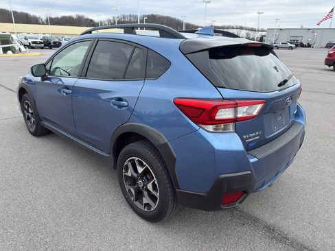 Used 2018 Subaru Crosstrek 2.0i Premium image 3