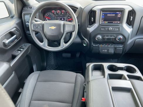 Certified 2024 Chevrolet Silverado 1500 Custom image 28