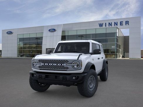 New 2025 Ford Bronco Badlands image 2
