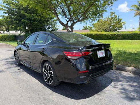 Used 2025 Nissan Sentra SR FWD image 4