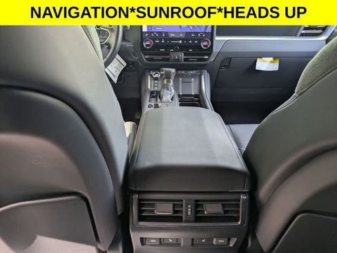 Used 2024 Lexus GX 550 image 28