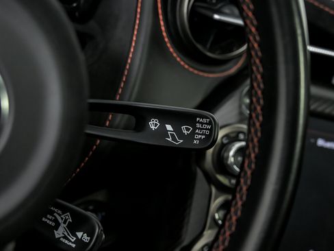 Used 2018 McLaren 720S image 35