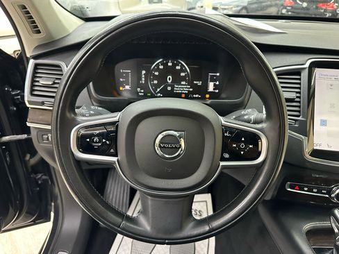 Used 2019 Volvo XC90 T5 Momentum w/ Protection Package Premier image 25