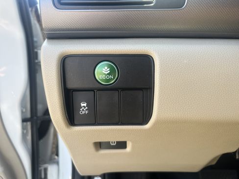 Used 2015 Honda Accord LX image 17