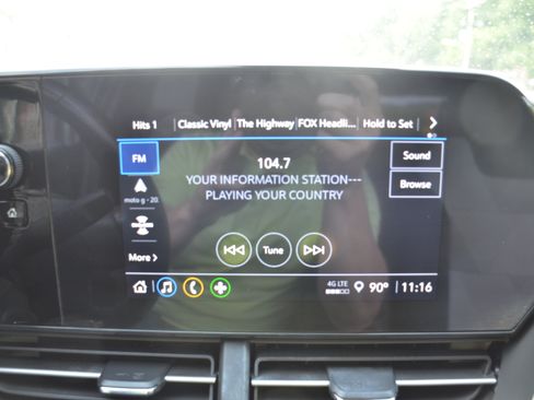 Used 2024 Chevrolet Trax RS FWD image 55