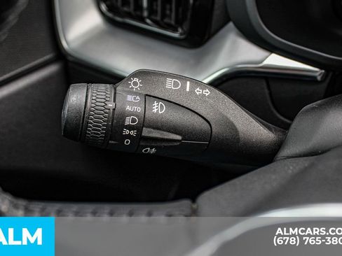 Used 2019 Volvo XC60 T5 Momentum w/ Premium Package AWD/4WD image 27
