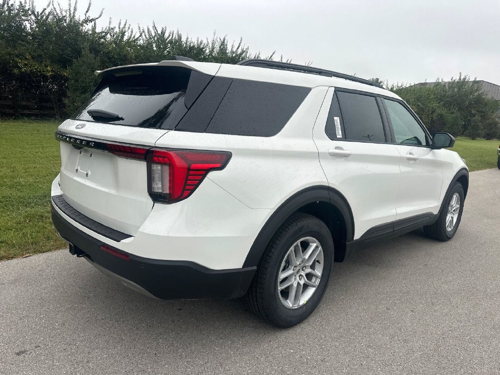 New 2027 Ford Explorer Active w/ Active Comfort Package AWD/4WD image 11
