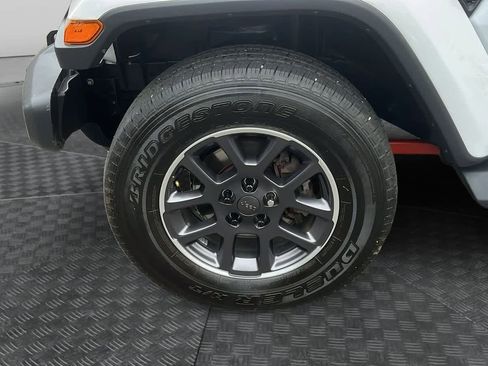 Certified 2021 Jeep Gladiator Overland w/ Dual Top Group image 11