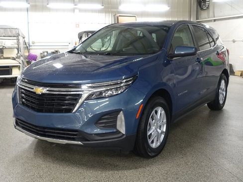 Used 2024 Chevrolet Equinox LT w/ LPO, Floor Liner Package image 3