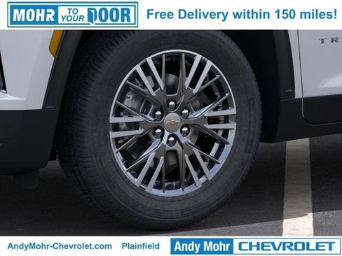 New 2026 Chevrolet Traverse LT w/ Driver Confidence Package AWD/4WD image 11