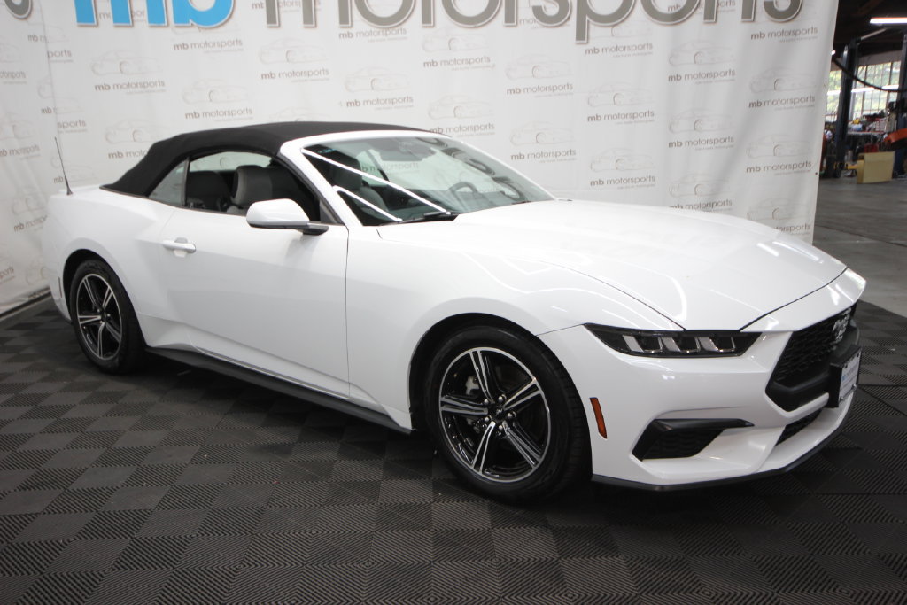 Used 2024 Ford Mustang Premium RWD image 8