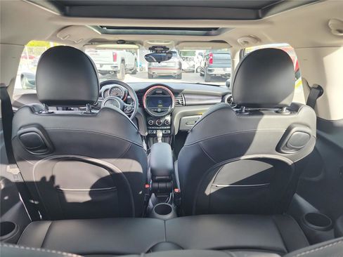 Used 2015 MINI Cooper S image 22