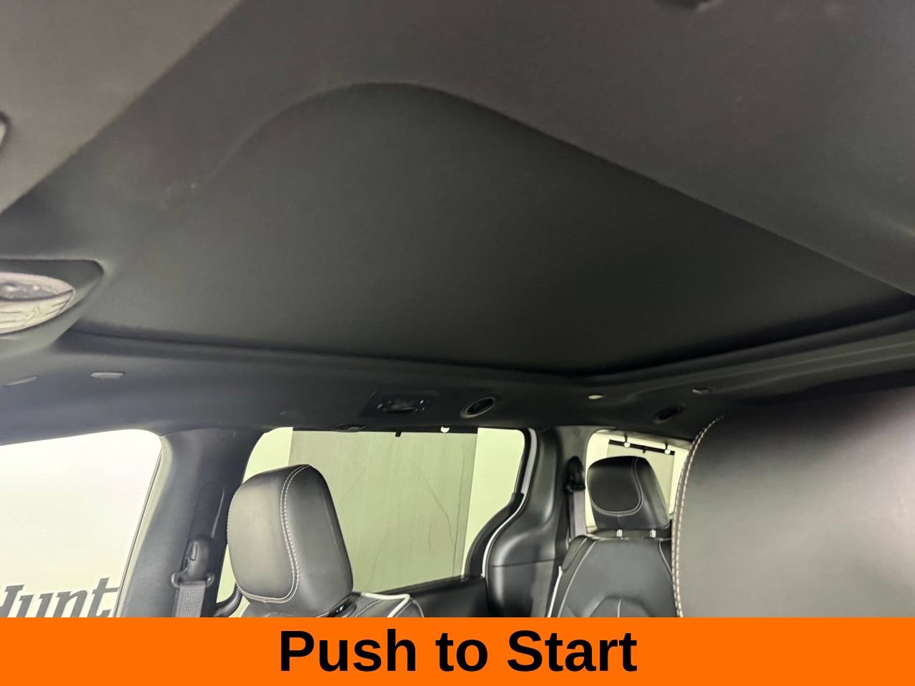 Used 2025 Chrysler Pacifica Limited FWD image 15
