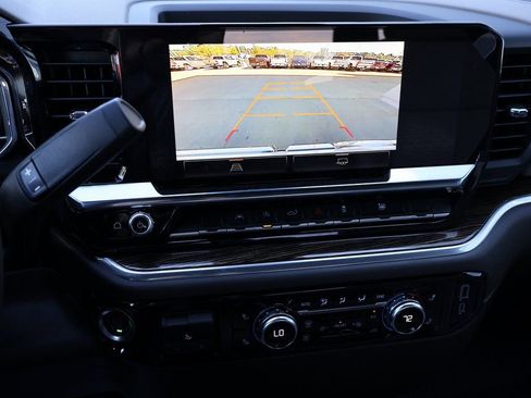 New 2025 GMC Sierra 1500 SLE image 23