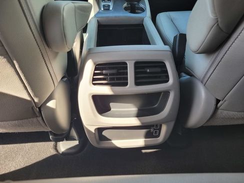 Used 2023 Honda Ridgeline RTL-E image 17