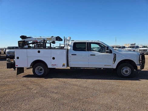 New 2026 Ford F350 XL w/ XL Chrome Package image 6