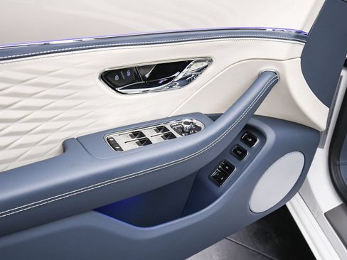 New 2026 Bentley Flying Spur Plug-In Hybrid AWD/4WD image 41