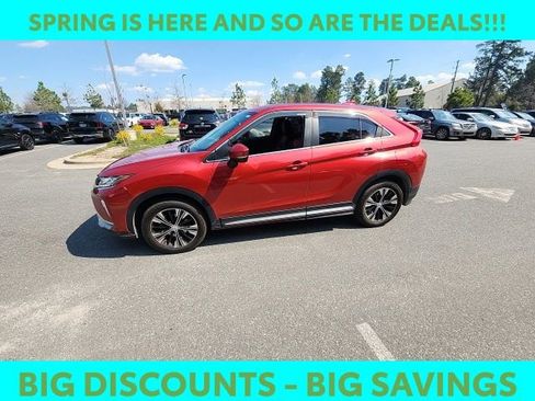 Used 2018 Mitsubishi Eclipse Cross SE image 5