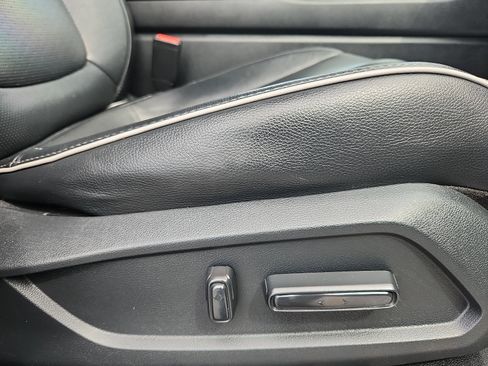 Used 2023 Honda Pilot Elite image 36