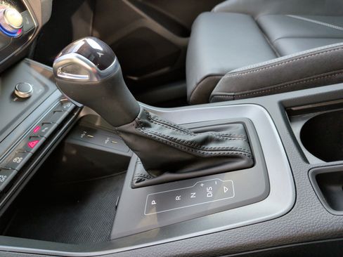 Certified 2022 Audi Q3 2.0T Premium w/ Black Optic Sport Package image 25