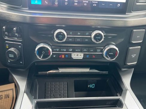 Used 2024 Ford F350 Lariat w/ Lariat Ultimate Package AWD/4WD image 28